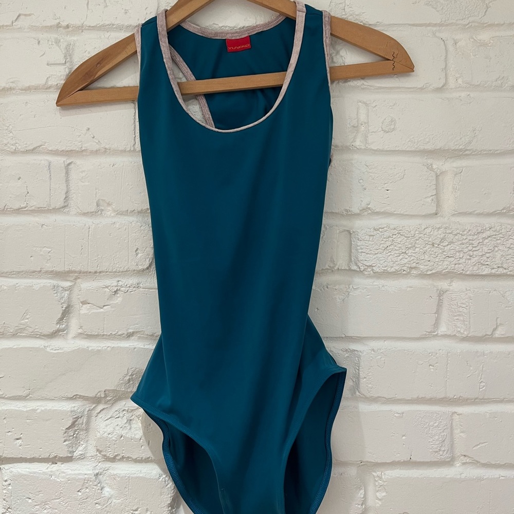 Yumiko - used teal leotard